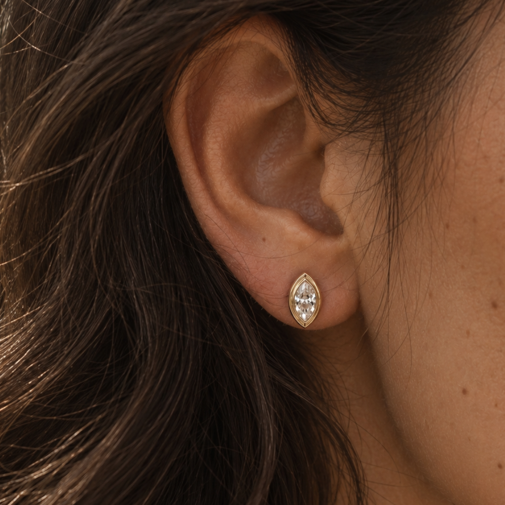 Amelia Studs