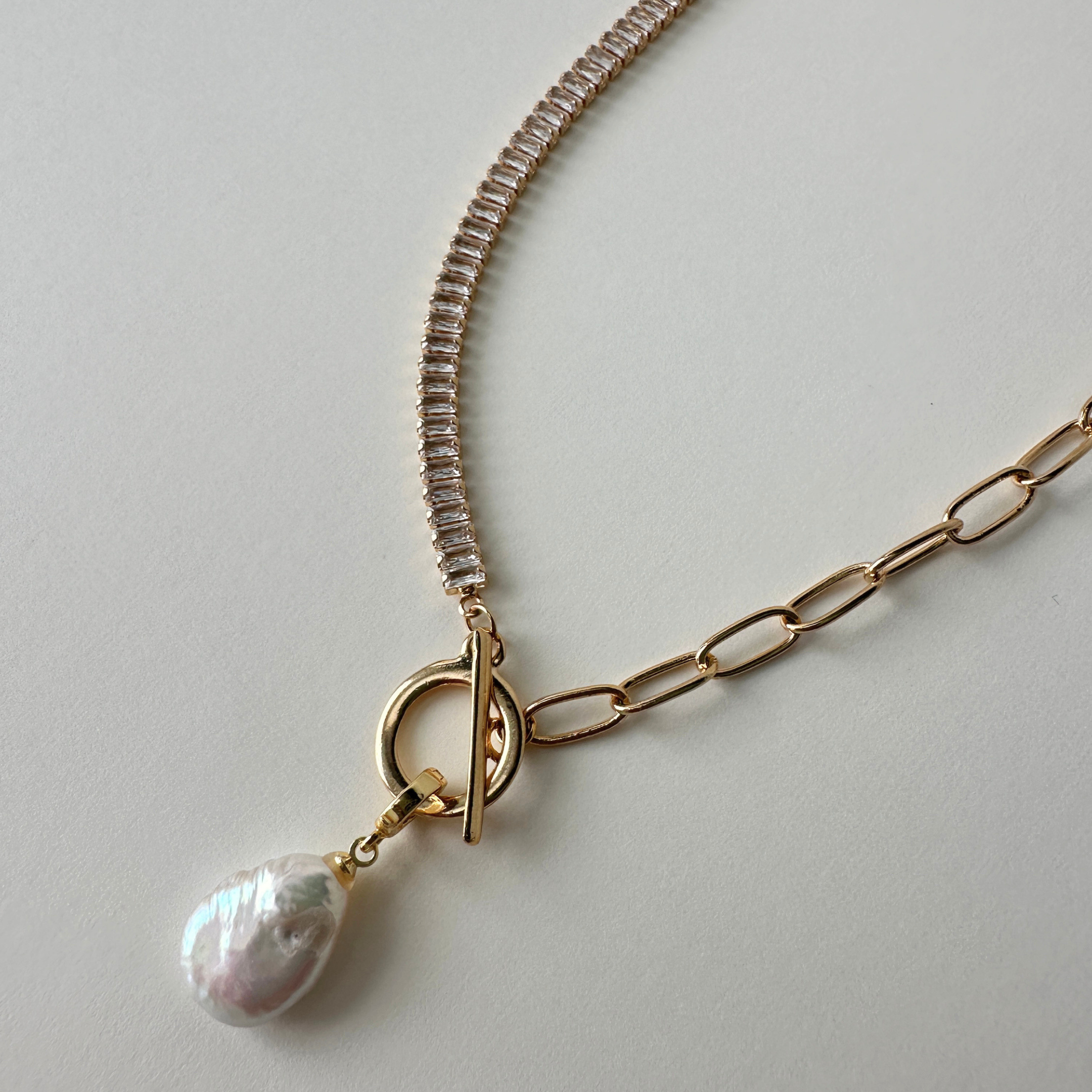 Perla Necklace